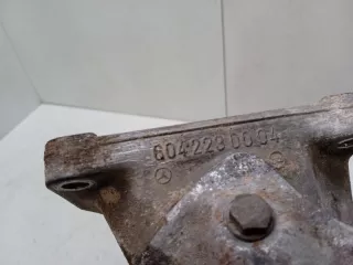 A6042230004 Кронштейн двигателя Mercedes C W202 Арт 2-403576, вид 3