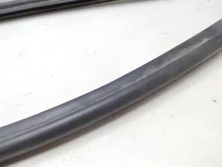 2H0823737A Уплотнитель капота Volkswagen Amarok Арт 2-493905, вид 2