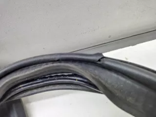 7P6827705 Уплотнительная резинка Volkswagen Touareg 2 Арт 2-549904, вид 4