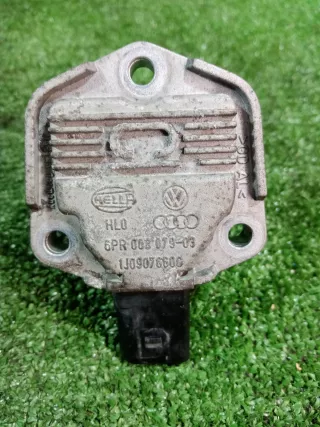 1J0907660C Датчик уровня масла Volkswagen Golf 5 Арт 2-556579, вид 3