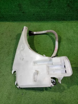 Бачок стеклоомывателя BMW 1 E81/E82/E87/E88 2009г. 61677238667 - Фото 4