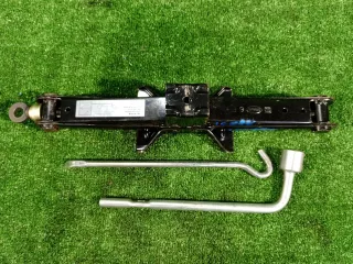 9280A012 Домкрат Mitsubishi Outlander 1 Арт 2-568454, вид 2