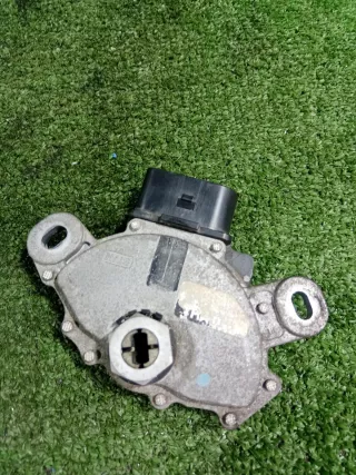 95532561200 Датчик положения селектора акпп Porsche Cayenne 955 Арт 2-571335, вид 1