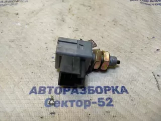 938103K000 Датчик включения стоп-сигнала Kia Sportage 2 Арт 2-592660, вид 2