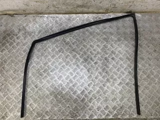 6814133090 Уплотнитель стекла Toyota Camry XV30 Арт 2-657172, вид 1