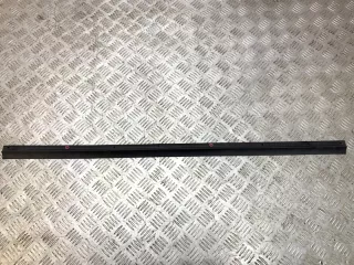 6786433030 Уплотнитель двери нижний Toyota Camry XV30 Арт 2-657271, вид 2