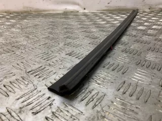 6786433030 Уплотнитель двери нижний Toyota Camry XV30 Арт 2-657271, вид 3
