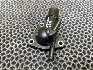 Z601-15-17ZD Фланец (тройник) системы охлаждения Mazda 6 2 Арт 2-666413, вид 4