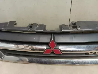 MR387981 Решетка радиатора Mitsubishi Pajero 3 Арт 2-694207, вид 4