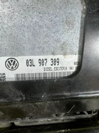 03L907309 Блок управления двигателем Volkswagen Golf 4 Арт 2-741810, вид 2