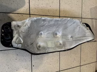 4M0819523A Теплозащитный экран Audi Q7 4M restailing Арт 2-748747, вид 2