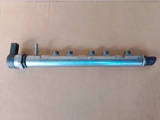 780912803 Топливная рампа с датчиком BMW 3 E90/E91/E92/E93 Арт 2-780456, вид 4