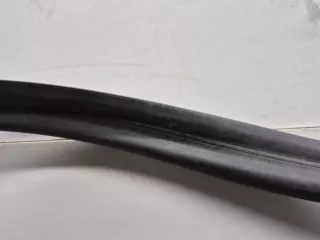 7P6823723 Уплотнитель капота Volkswagen Touareg 2 Арт 2-800176, вид 3