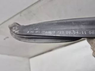 7P6823723 Уплотнитель капота Volkswagen Touareg 2 Арт 2-800176, вид 4