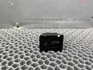 7L6963564B3X1 Кнопка обогрева сидений Volkswagen Touareg 1 Арт 2-803826, вид 1