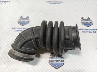 1725324 Патрубок воздушного фильтра Ford Focus 3 Арт 2-823670, вид 1