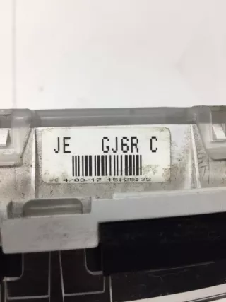 jegj6rc Щиток приборов (приборная панель) Mazda 6 1 Арт 2-826391, вид 3