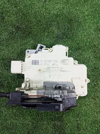 3C2837015A Замок боковой двери Volkswagen Passat B7 Арт 2-846703, вид 2