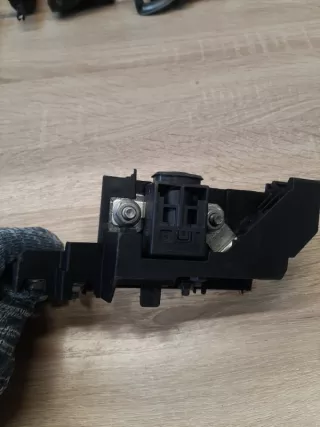 8W0915459F Плюсовая клемма Audi A4 B9 Арт 2-852316, вид 2