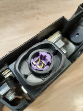 8W0915459F Плюсовая клемма Audi A4 B9 Арт 2-852316, вид 4