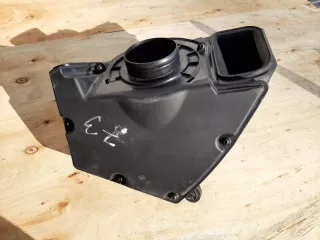 8W0133837B Корпус воздушного фильтра Audi A4 B9 Арт 2-867709, вид 3