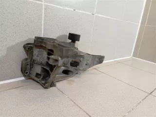 11167802639 Кронштейн компрессора кондиционера BMW 1 E81/E82/E87/E88 Арт 2-873080, вид 3