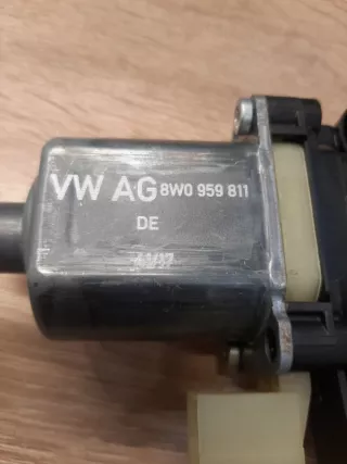 8W0959811 Моторчик стеклоподъемника Audi A4 B9 Арт 2-886352, вид 4