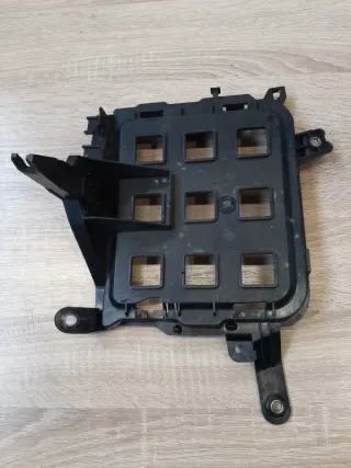 8W0907648A Кронштейн блока управления Audi A4 B9 Арт 2-886380, вид 2