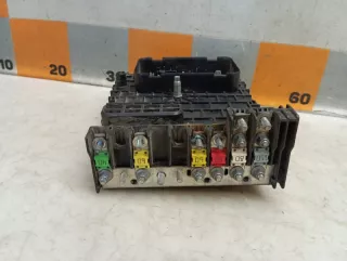 3C0937125 Блок предохранителей под капотом Volkswagen Passat B6 Арт 2-888655, вид 2