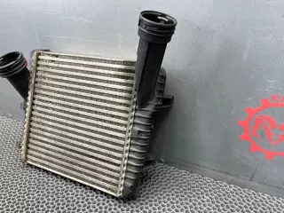 7P0145804C Интеркулер Volkswagen Touareg 1 Арт 2-890125, вид 4