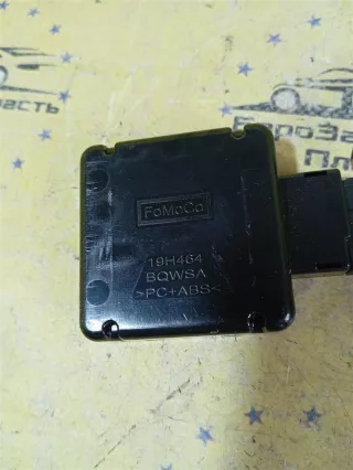 DE8T-19H463-BA Блок управления антенной Ford Focus 1 Арт 2-901386, вид 4