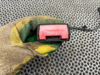 7L0857778C Ответная часть ремня безопасности Porsche Cayenne 955 Арт 2-901795, вид 10
