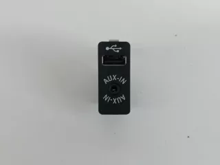 84109266607 Разъем usb BMW X4 F26 Арт 2-903545, вид 1