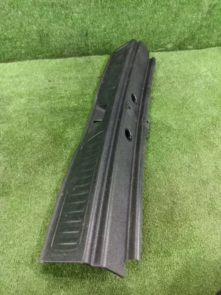 A2466902641 Накладка на замок багажника Mercedes B W246 Арт 2-905217, вид 4
