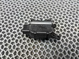 7L0907511E Моторчик заслонки печки Porsche Cayenne 955 Арт 2-905549, вид 2
