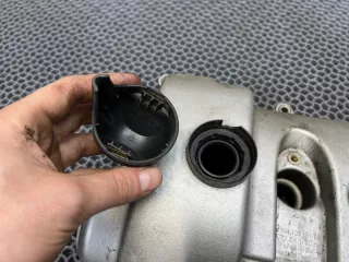 94810513106 Клапанная крышка Porsche Cayenne 955 4.5л Арт 2-916115, вид 11