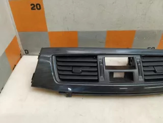 MR647640 Дефлектор обдува салона Mitsubishi Lancer 9 Арт 2-916543, вид 3