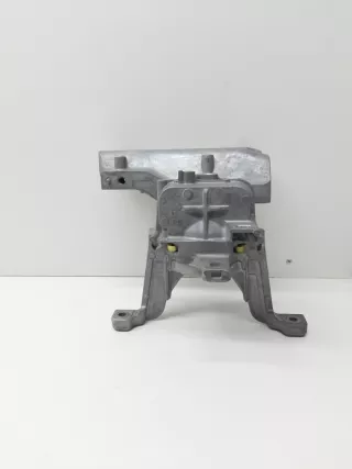 A2472402700 Подушка крепления двигателя Mercedes CLA c117 Арт 2-917379, вид 2