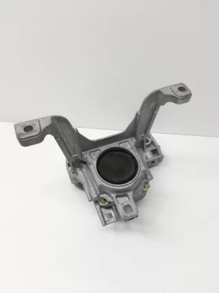A2472402700 Подушка крепления двигателя Mercedes CLA c117 Арт 2-917379, вид 4