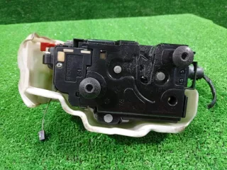 3D2837015K Замок боковой двери Volkswagen Golf 5 Арт 2-918505, вид 1