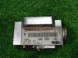 1K0820679 Датчик кондиционера Volkswagen Scirocco 3 Арт 2-936164, вид 1