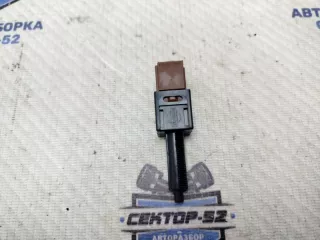 25300AT30A Датчик включения стоп-сигнала Nissan Juke 1 Арт 2-940319, вид 4