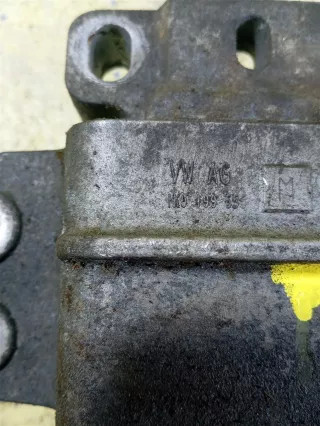 1K0199555 Опора двс Volkswagen Passat B5 Арт 2-940688, вид 3