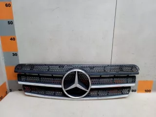 A1638800185 Решетка радиатора Mercedes ML W163 Арт 2-941562, вид 1