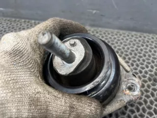 7L6199131A Подушка крепления двигателя Volkswagen Touareg 1 3.2л Арт 2-960938, вид 5
