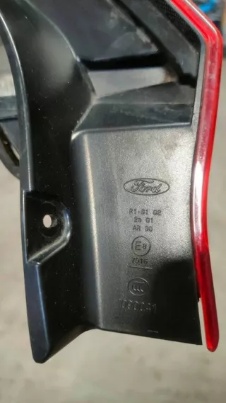 C1BB-13404-BA Фонарь задний правый Ford Fiesta 6 Арт e12782305, вид 2