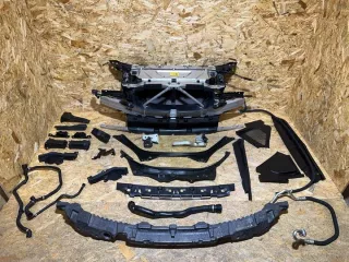 8666819 9494828 Передняя панель крепления облицовки (телевизор) BMW 3 G20/G21 Арт e12777445, вид 1