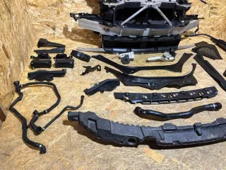 8666819 9494828 Передняя панель крепления облицовки (телевизор) BMW 3 G20/G21 Арт e12777445, вид 4