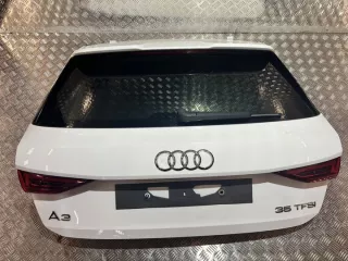 VW24495 Крышка багажника (дверь 3-5) Audi A3 8Y Арт e12771242, вид 1
