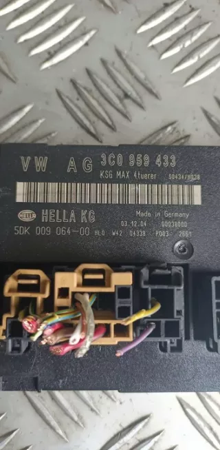 3C0959433 Блок предохранителей Volkswagen Passat B6 Арт e12770634, вид 2